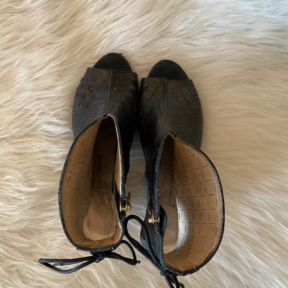 House of Harlow 1960 Leather Booties - Picture 5 of 6